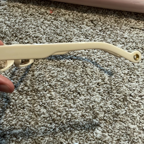 Rectangular Beige Cream Sunglasses - Picture 5 of 6
